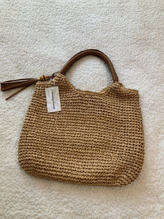 Tommy Bahama Handbags - NWT Tommy Bahama Tan Raffia Straw Hobo Tote Bag W/ Leather Handles Tassel Charm